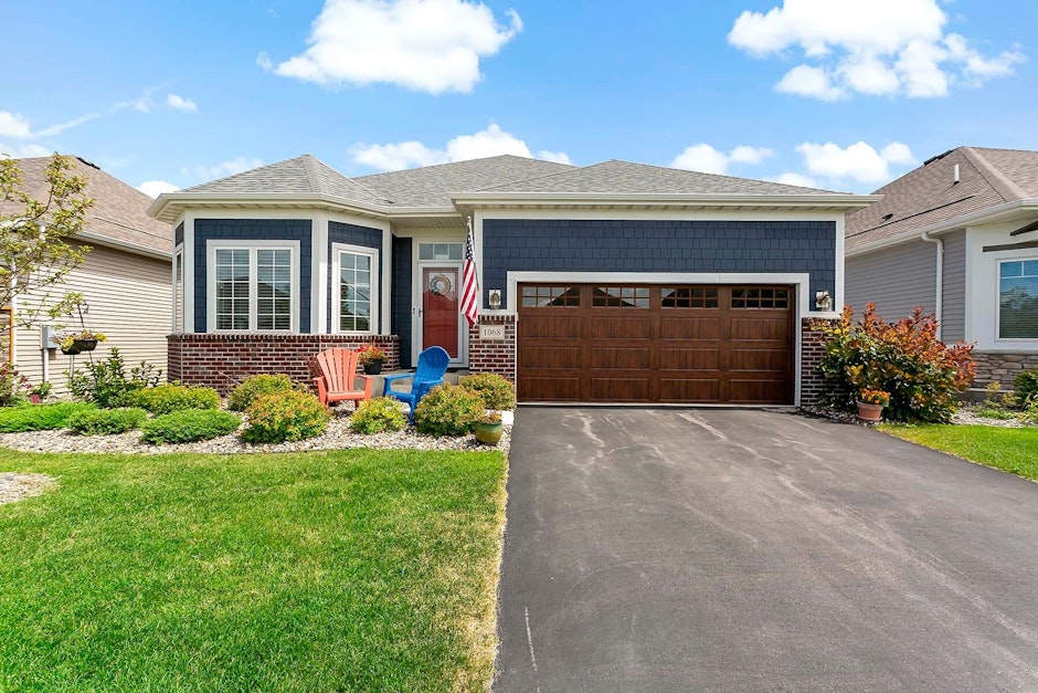 1068 77th Street, Victoria, MN 55386, Presented by Nicole Jelle, Remax